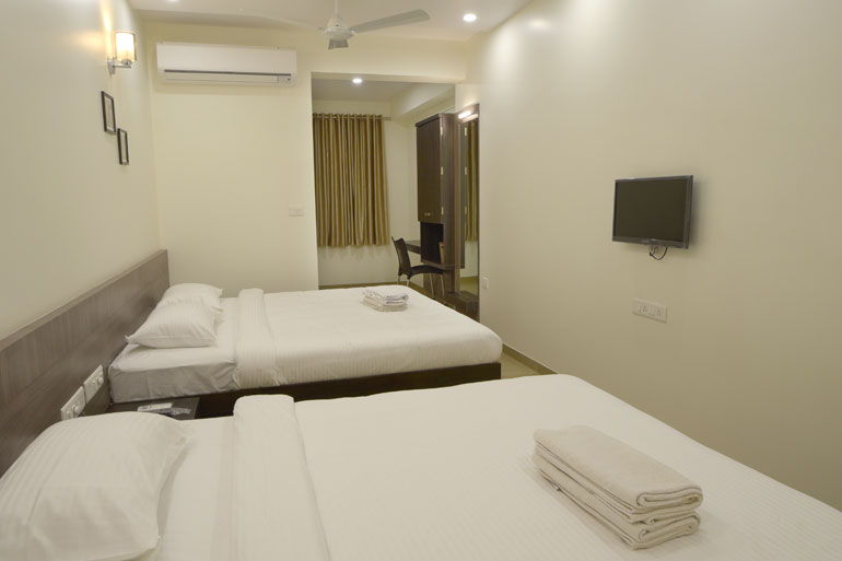 Executive 4 Bed Hotels in Kudal