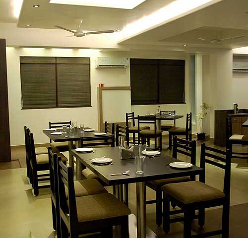 Fastfood Hotel Restaurant in kudal